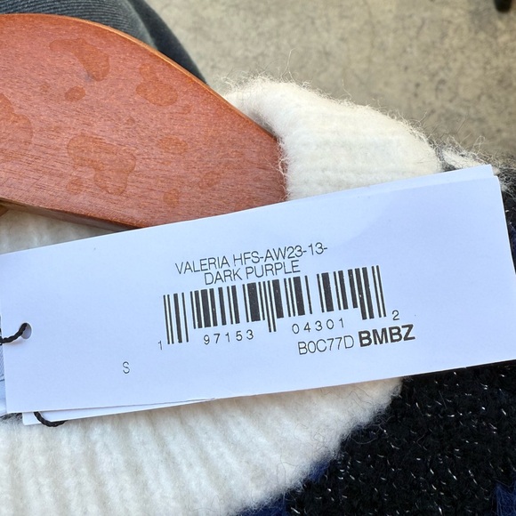 The Drop dark purple sweater - Picture 4 of 4